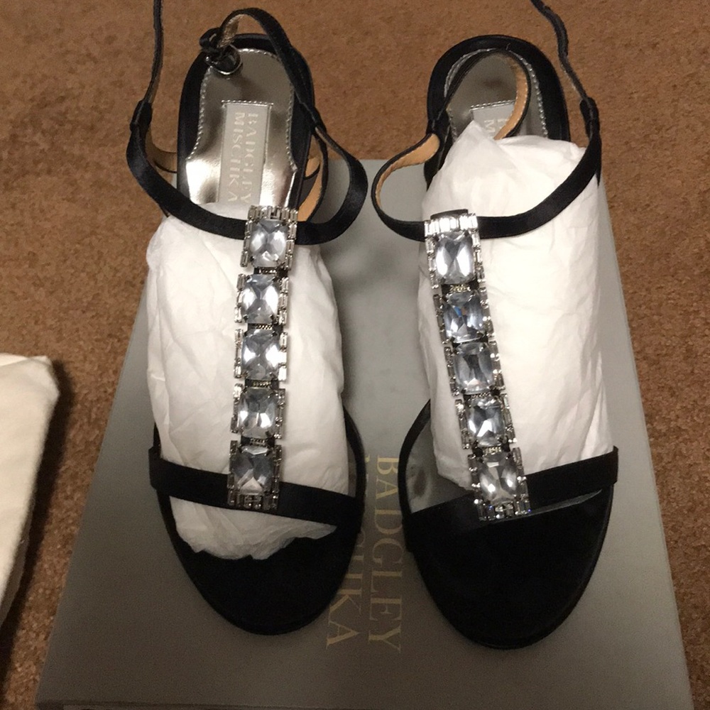 Badgley Mischka Claire Black Crystal Heels Sz 8 - Picture 1 of 5